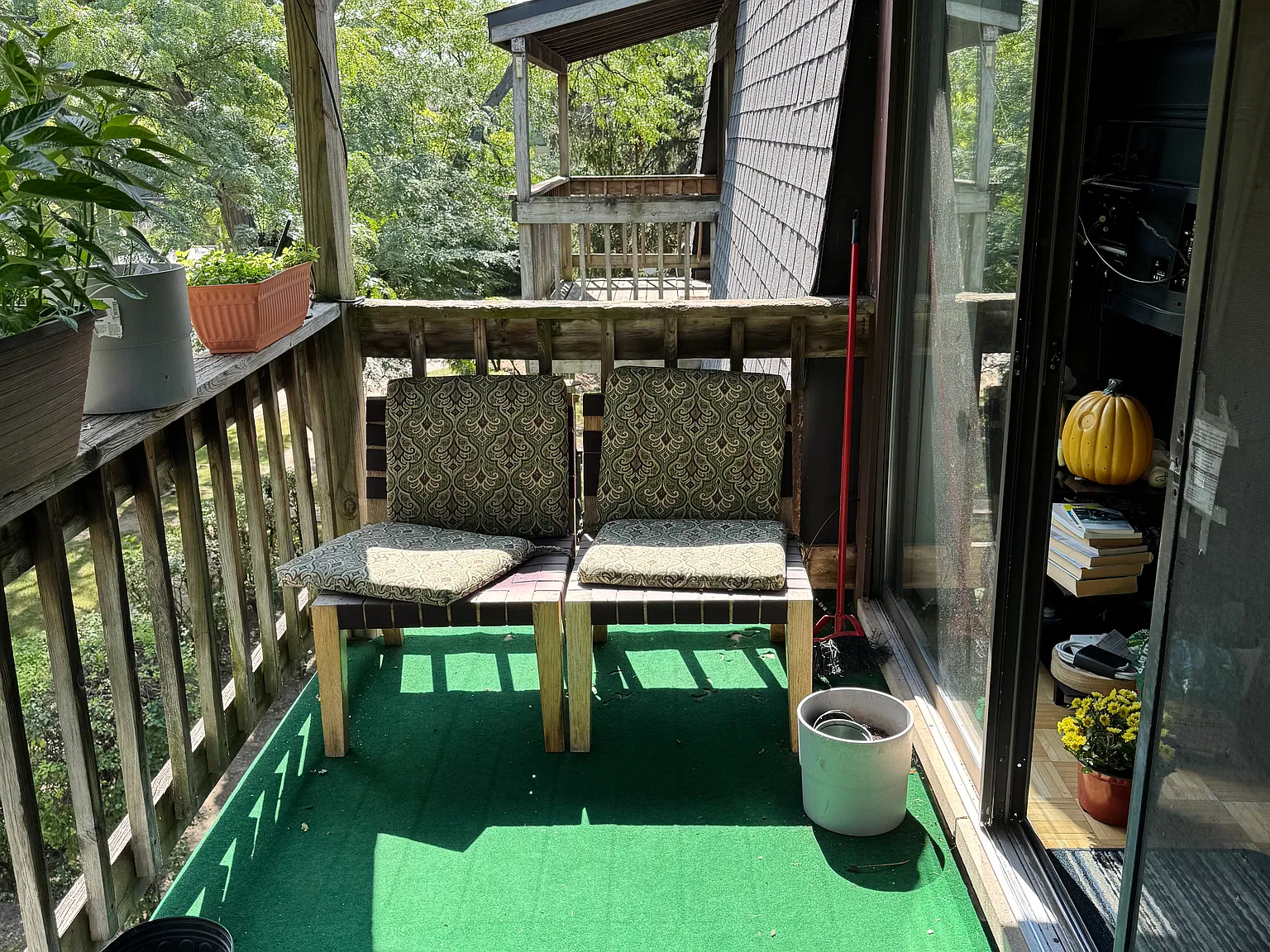 2 bed, 945 sqft, $1,650 — Photo 3