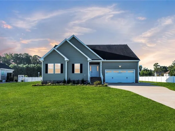 146 Moyock Landing Dr, Moyock, NC 27958