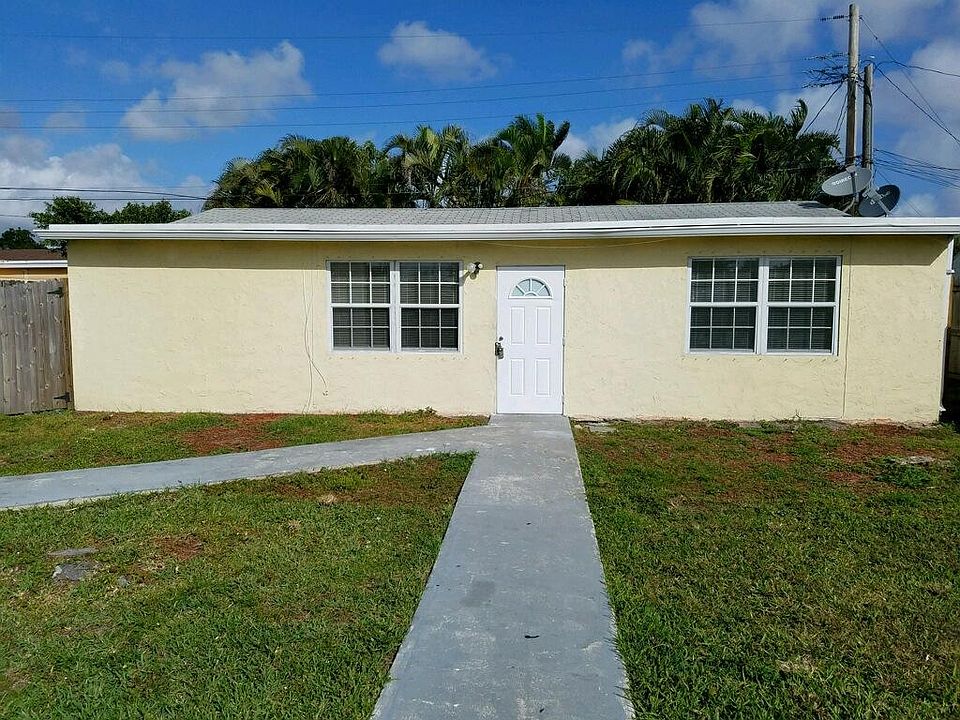 1st image of 4365 Venus Ave
