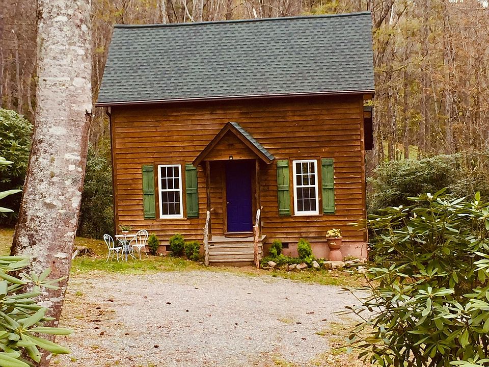 1st image of 214 Stonebridge Ln