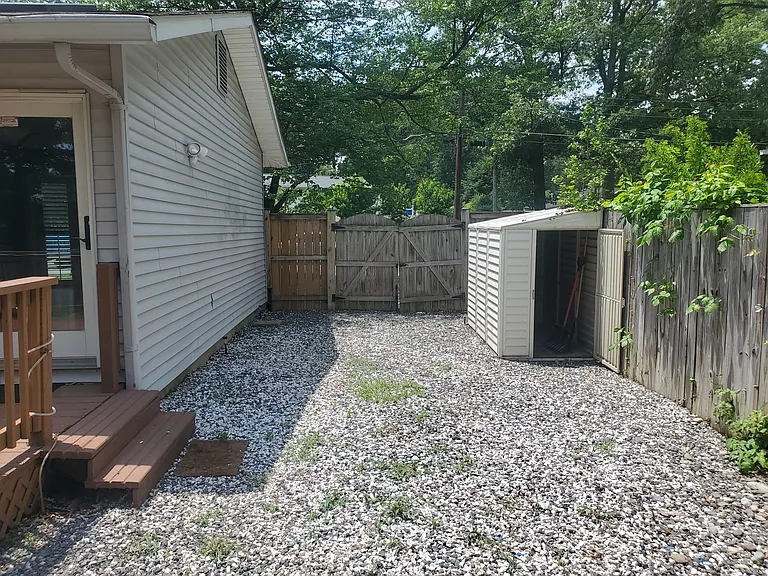 4517 Mayfield Dr — Photo 33