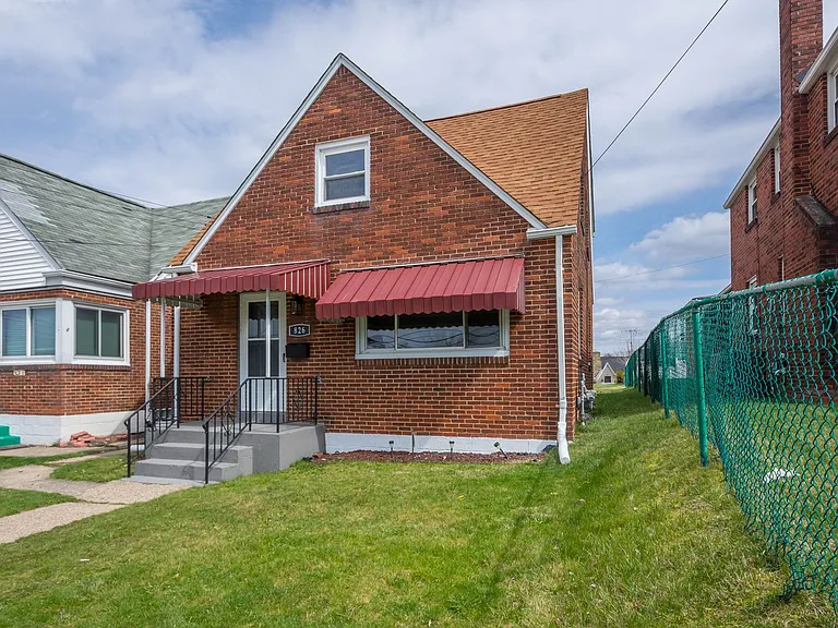 826 Miller Ave — Photo 9