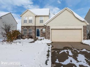 734 Arusha Dr, Pontiac, MI