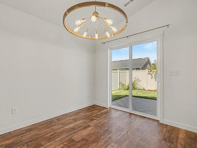 16850 Bethany Ave — Photo 10