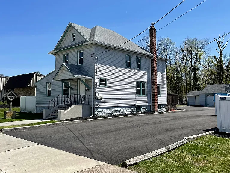 14 Liberty St — Photo 11