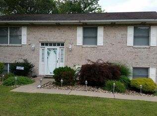 287 Lovers Ln, Steubenville, OH 43953