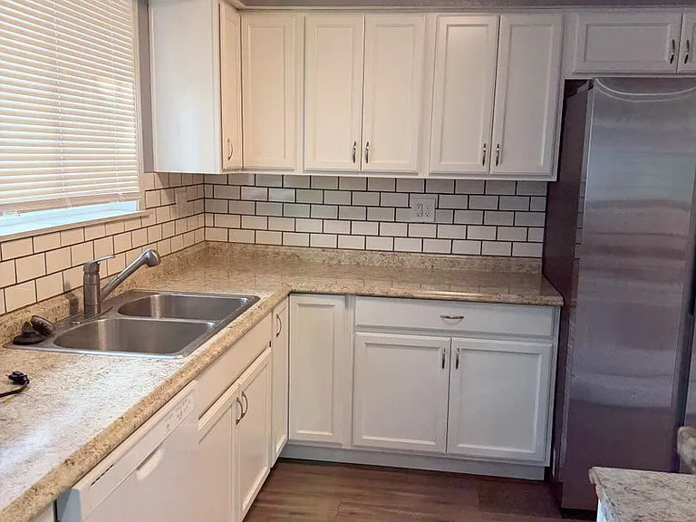 3850 Grenada Way — Photo 7