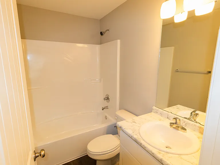 139 Callaway Cres — Photo 17