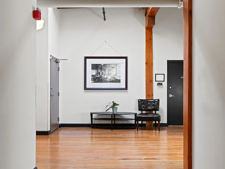 1306 NW Hoyt St #207 — Photo 15