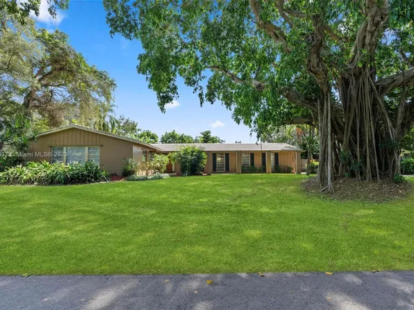 7532 SW 166th Ter, Palmetto Bay, FL 33157