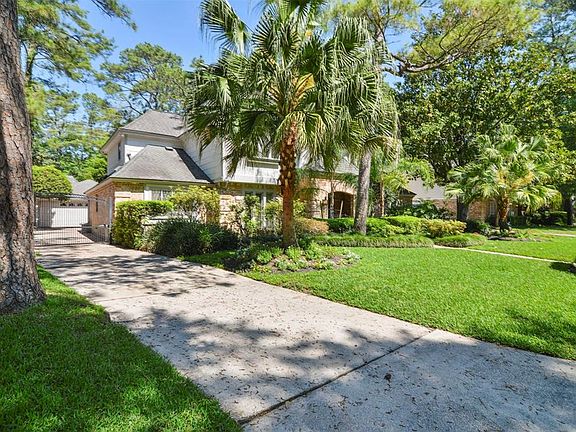 3rd image of 5410 Pine Arbor Dr
