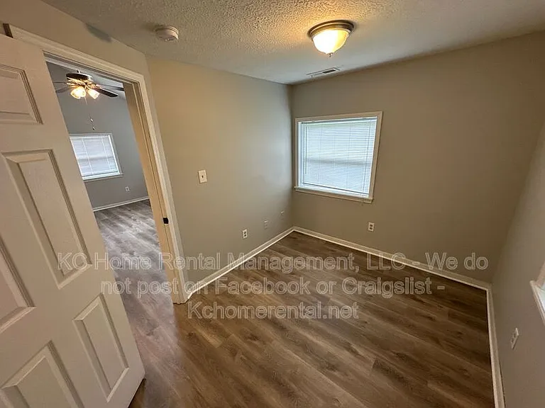 8538 England St — Photo 15