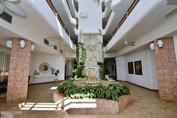 2 bed, 2.0 bath, 1189 sqft, $2,350 — Photo 3