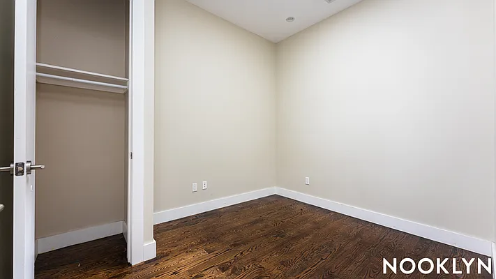 Rented by Nooklyn NYC LLC | media 21