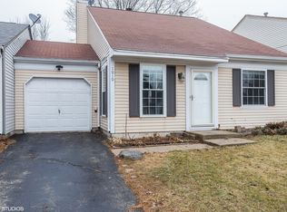 1010 Wesley Ln, Algonquin, IL