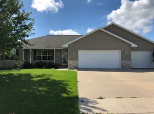 1769 Maxwell Ct, De Pere, WI 54115