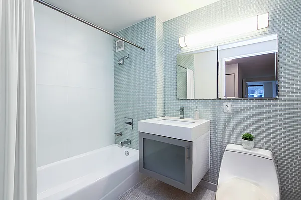 Rented by Voro NYC | media 26