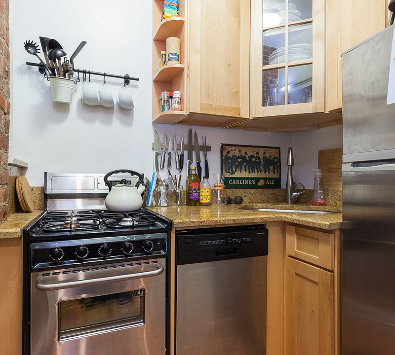 2nd image of 307 E 18th St APT 2B