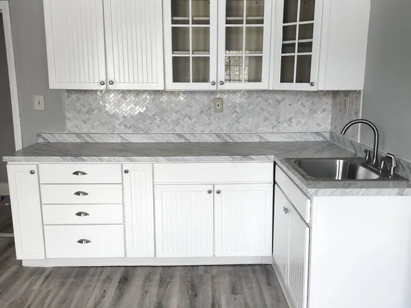 25 Logan St, New Britain, CT 06051