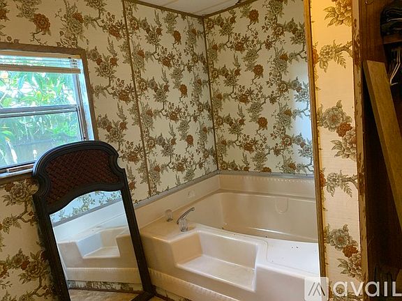 3rd image of 13119 N Florida Ave #27A