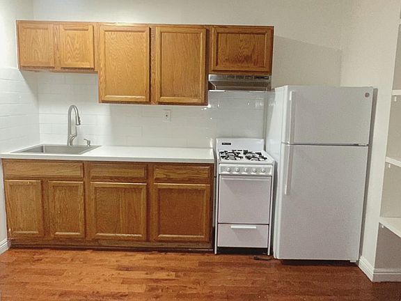 4th image of 645 S Burnside Ave APT 14