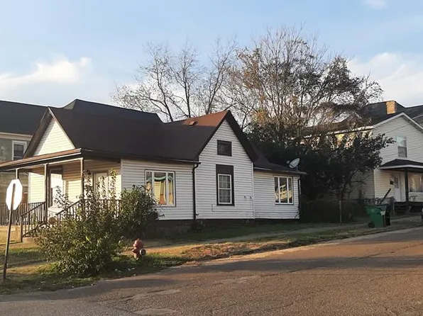1677 Robinson Ave, Portsmouth, OH 45662
