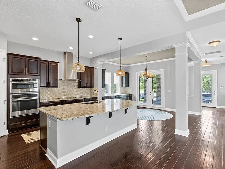 8631 Laureate Blvd — Photo 3