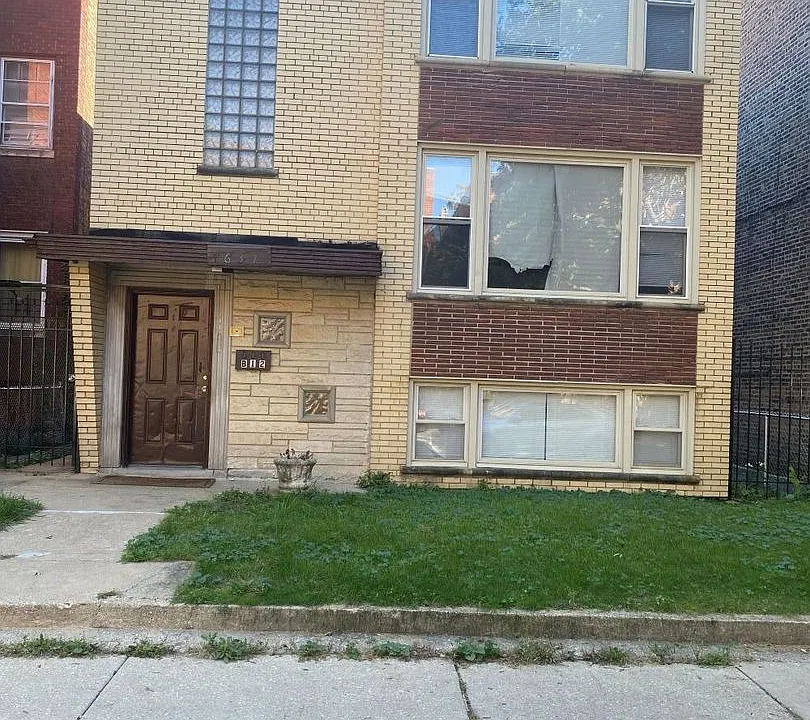 7637 S Essex Ave #2