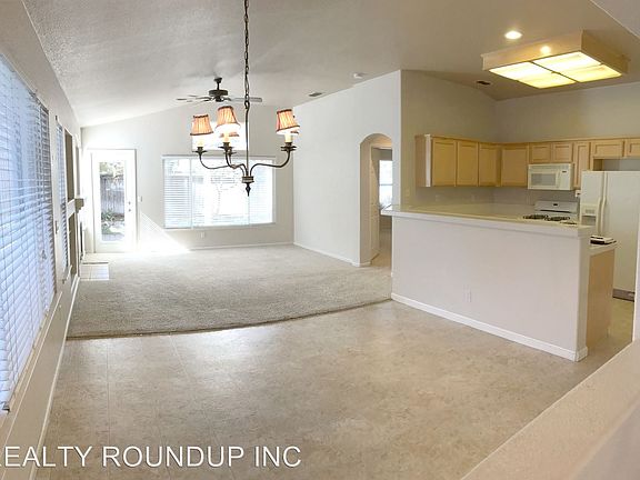 5th image of 9048 Fernway Ct