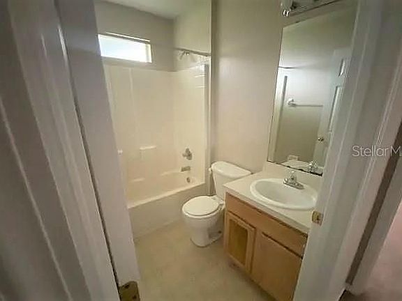 3rd image of 23 Bellmore Pl