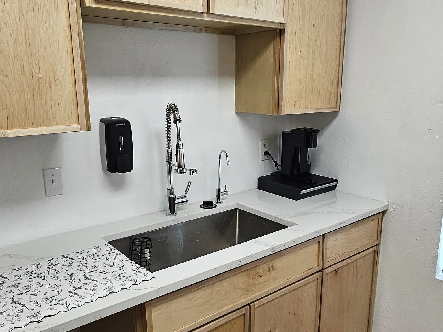3702 Spring Ave — Photo 4