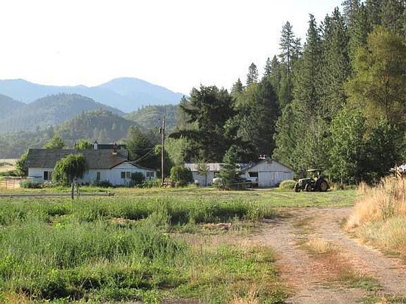 5th image of 4603 Rogue River Hwy