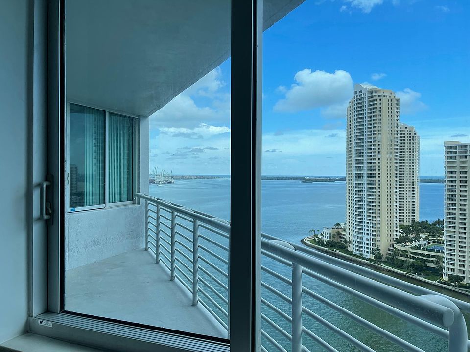1st image of 325 Biscayne Blvd #2521