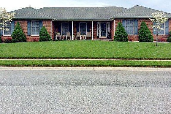 2nd image of 13 Duke Dr