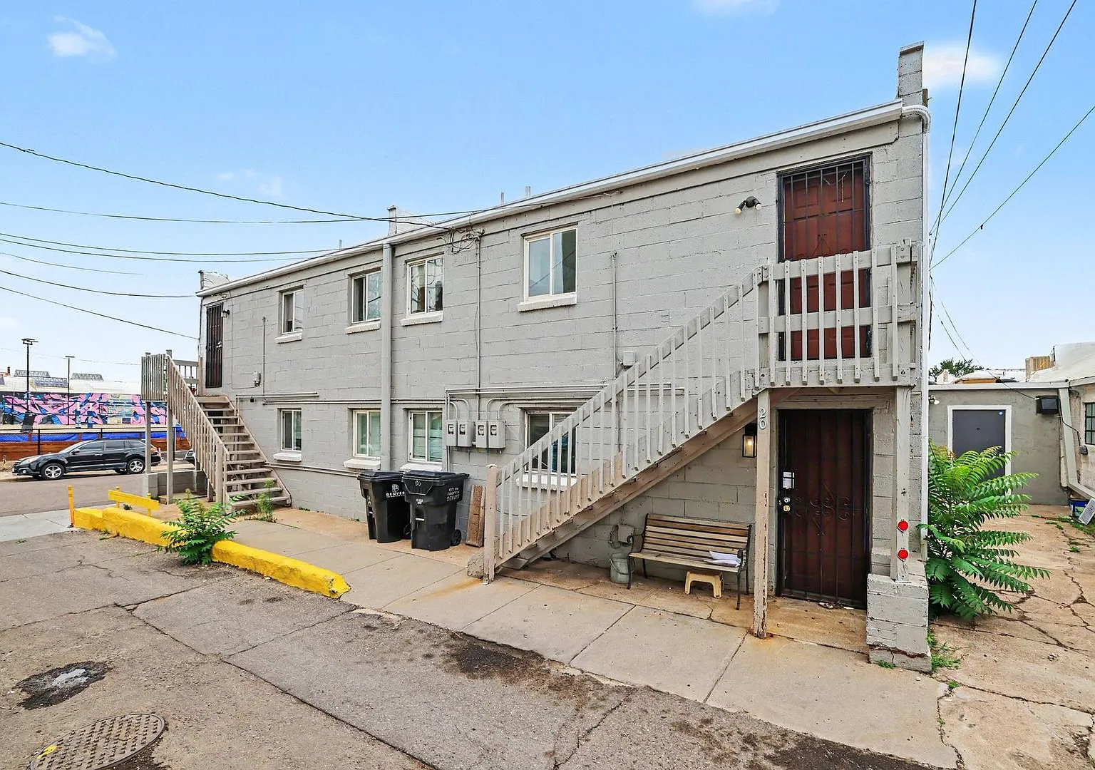 4 W Arkansas Ave — Photo 2