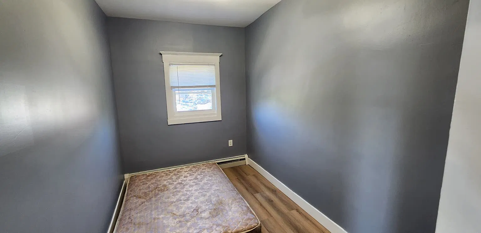 4 bed, $2,900 — Photo 3