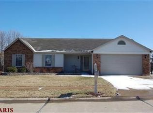 1678 Rodeo Dr, Saint Charles, MO 63303