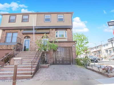 4 Lisa Ln, Staten Island, NY, 10312