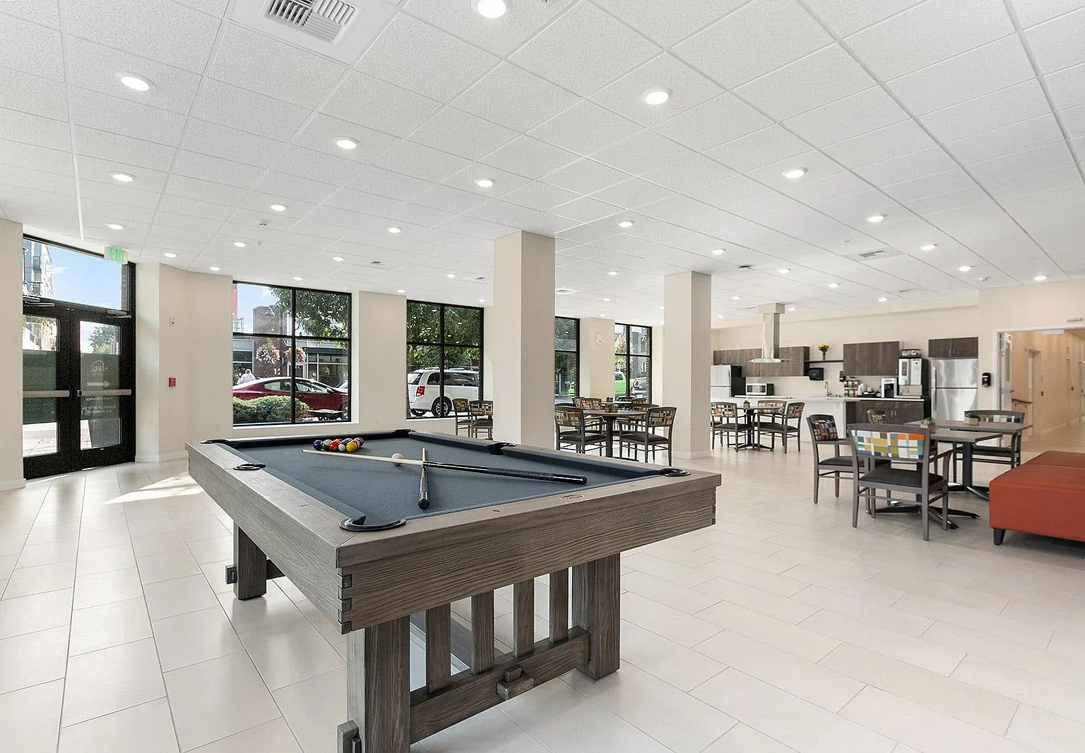 Legacy Plaza Senior Living Apartments — Photo 4
