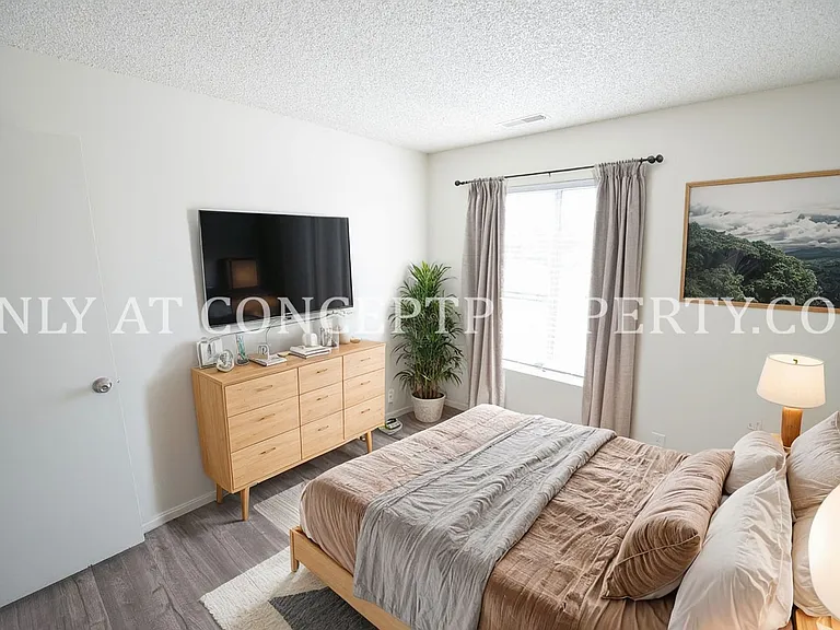 Foothill Terrace — Photo 139