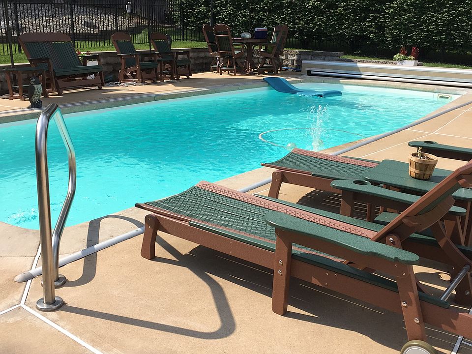 Another view of pool