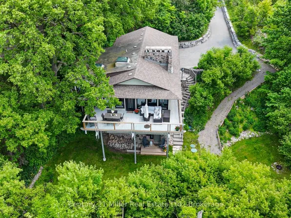 50 Greensview Dr, Kitchener, ON N2P 2E6