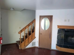 5701 Rocky Mountain Ct APT B, Anchorage, AK 99504