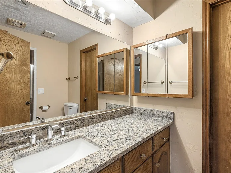 4124 Camino Dr — Photo 22
