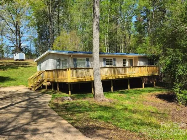 3325 Stony Brook Cir, Newton, NC 28658