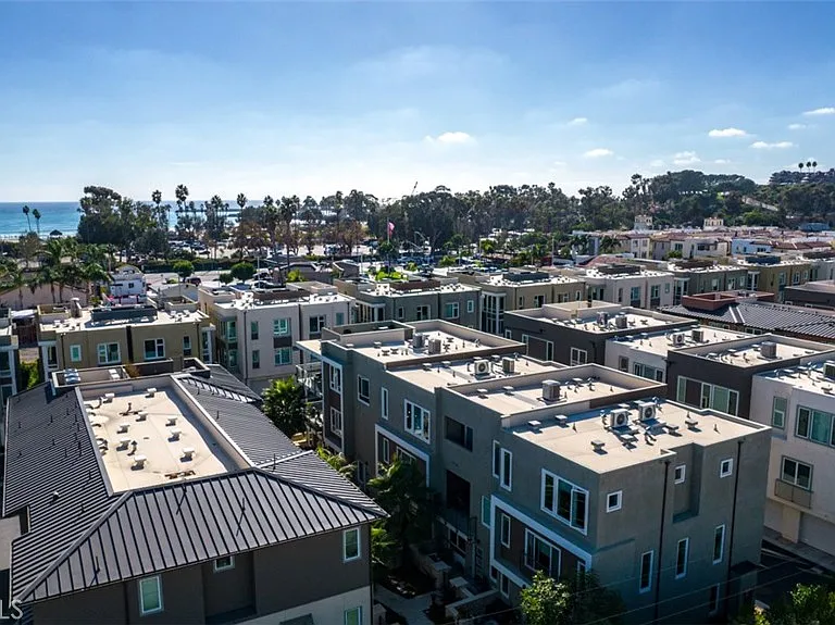 876 Doheny Way — Photo 41