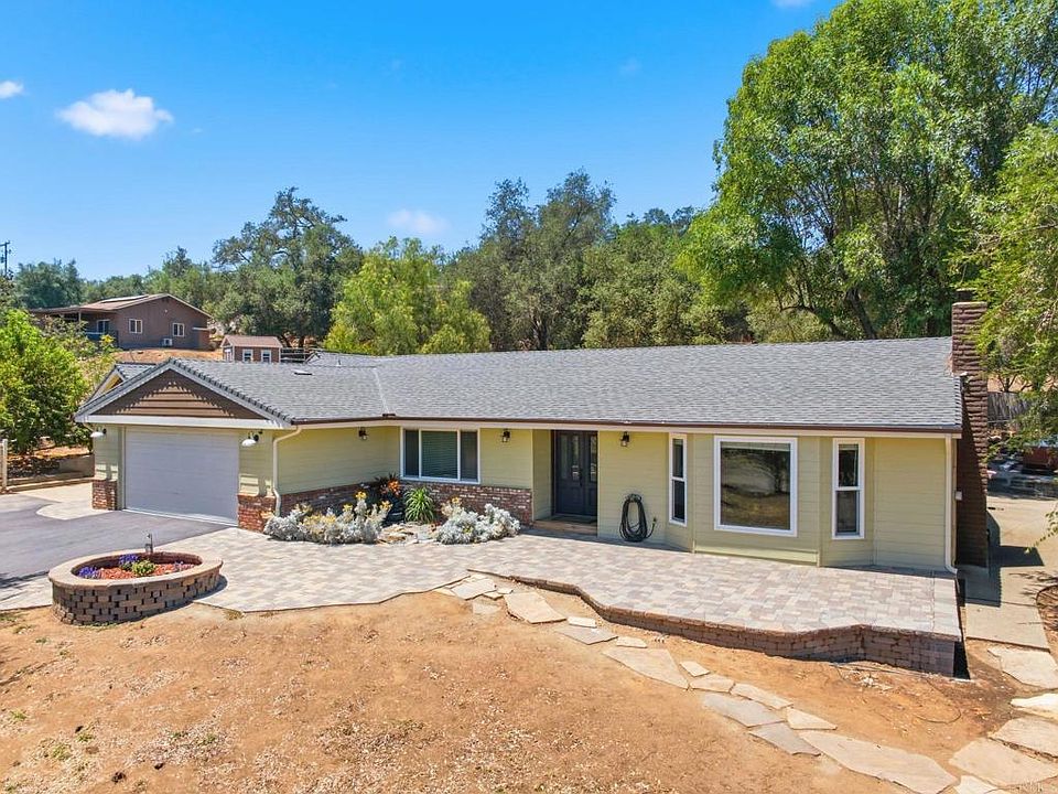 1st image of 2438 Duraznitos Rd