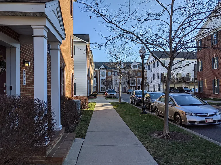 Parkin St — Photo 9