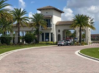 9253 W 33rd Way, Hialeah, FL 33018