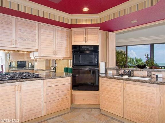4th image of 487 E Gulf Dr #487